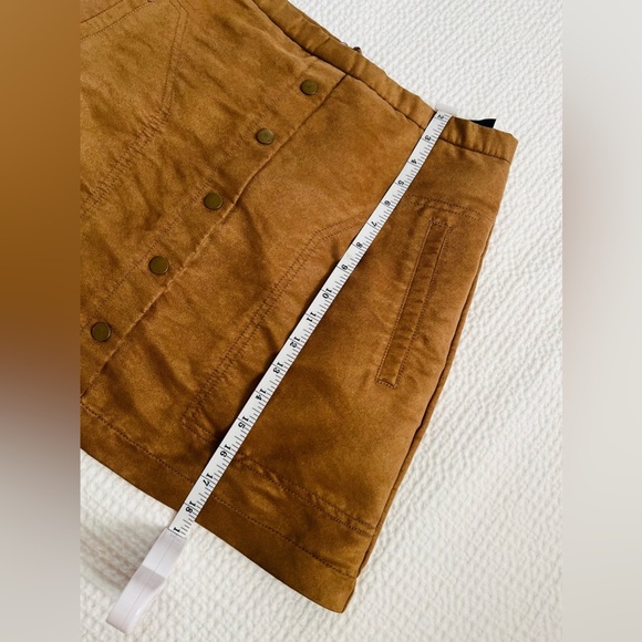 ‼️FINAL SALE MUST GO‼️🤎✨H&M gorgeous skirt✨🤎‎ - Picture 3 of 7